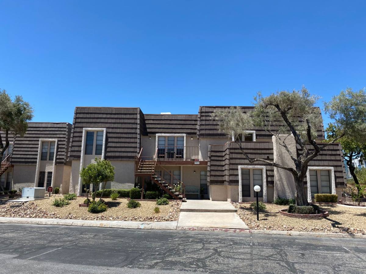 Apartment for rent at 3911 Cambridge St, Las Vegas, NV 89119