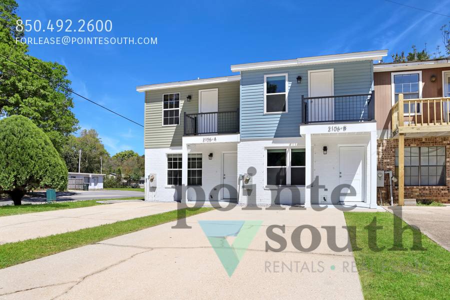 Townhouse for rent at 2106 Schwab Court #B, Pensacola, FL 32504
