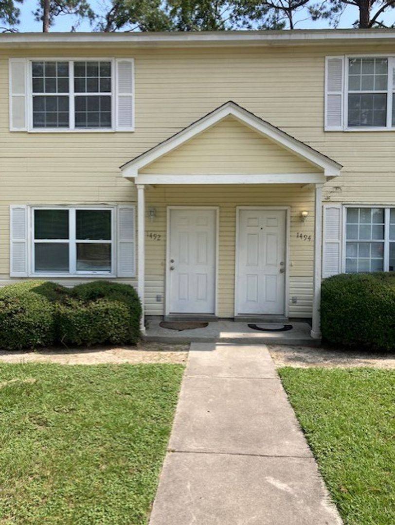 Townhouse for rent at 1492 Ricardo St, Valdosta, GA 31601