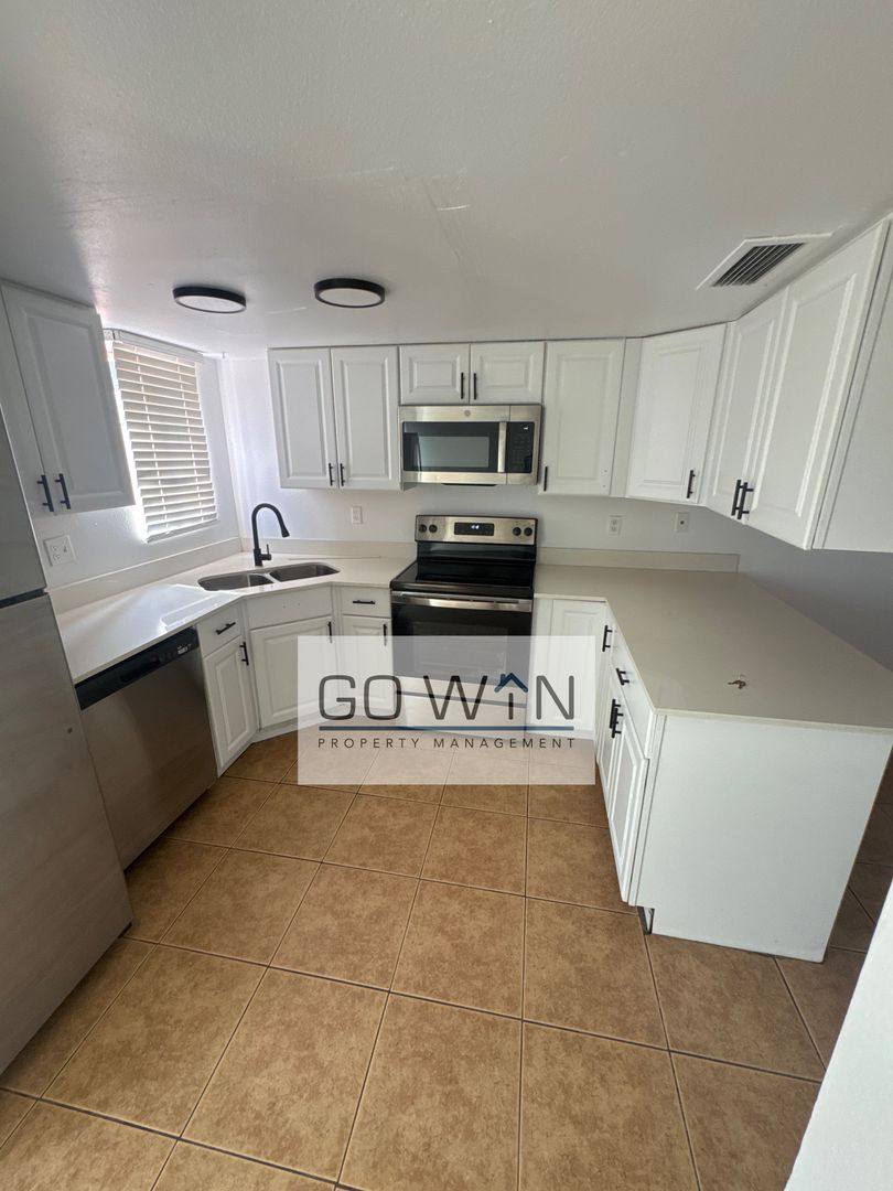 Apartment for rent at 15601 N 30th St, Phoenix, AZ 85032