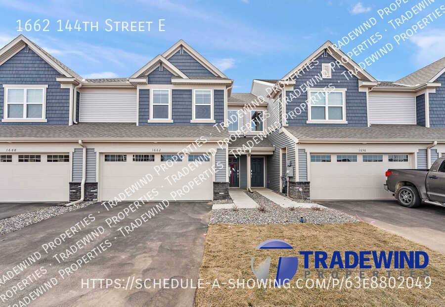 Townhouse for rent at 1662 144th St E, Rosemount, MN 55068