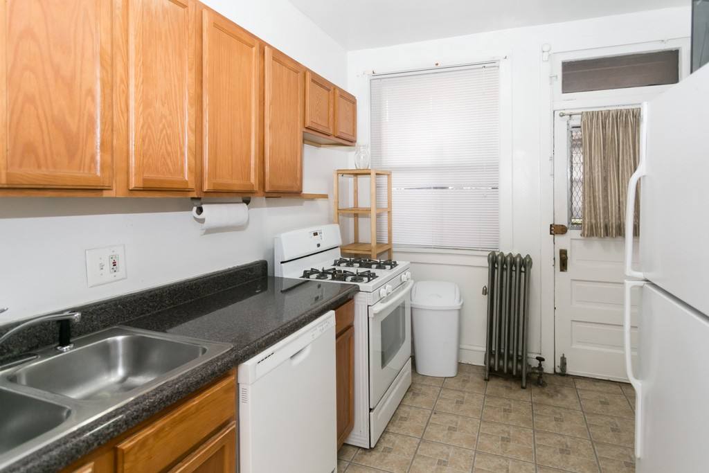 Apartment for rent at 3522 Broadway #E3, Chicago, IL 60657