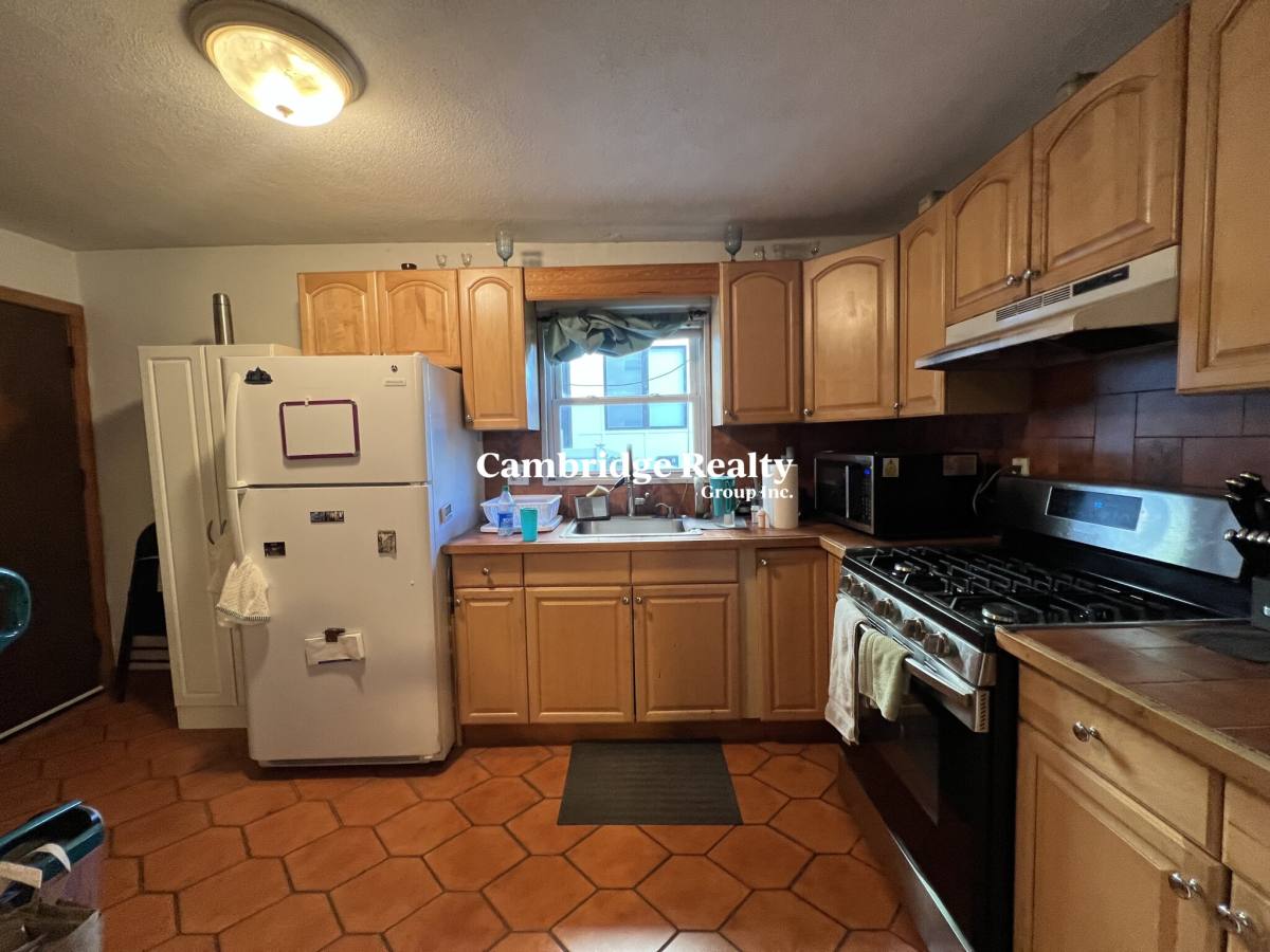 Apartment for rent at 30 Murdock St #1T, Somerville, MA 02145
