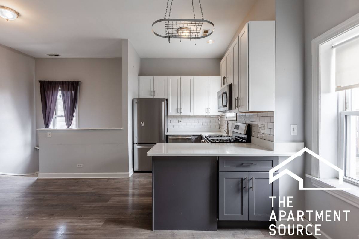 Apartment for rent at 3216 W Augusta #3, Chicago, IL 60651