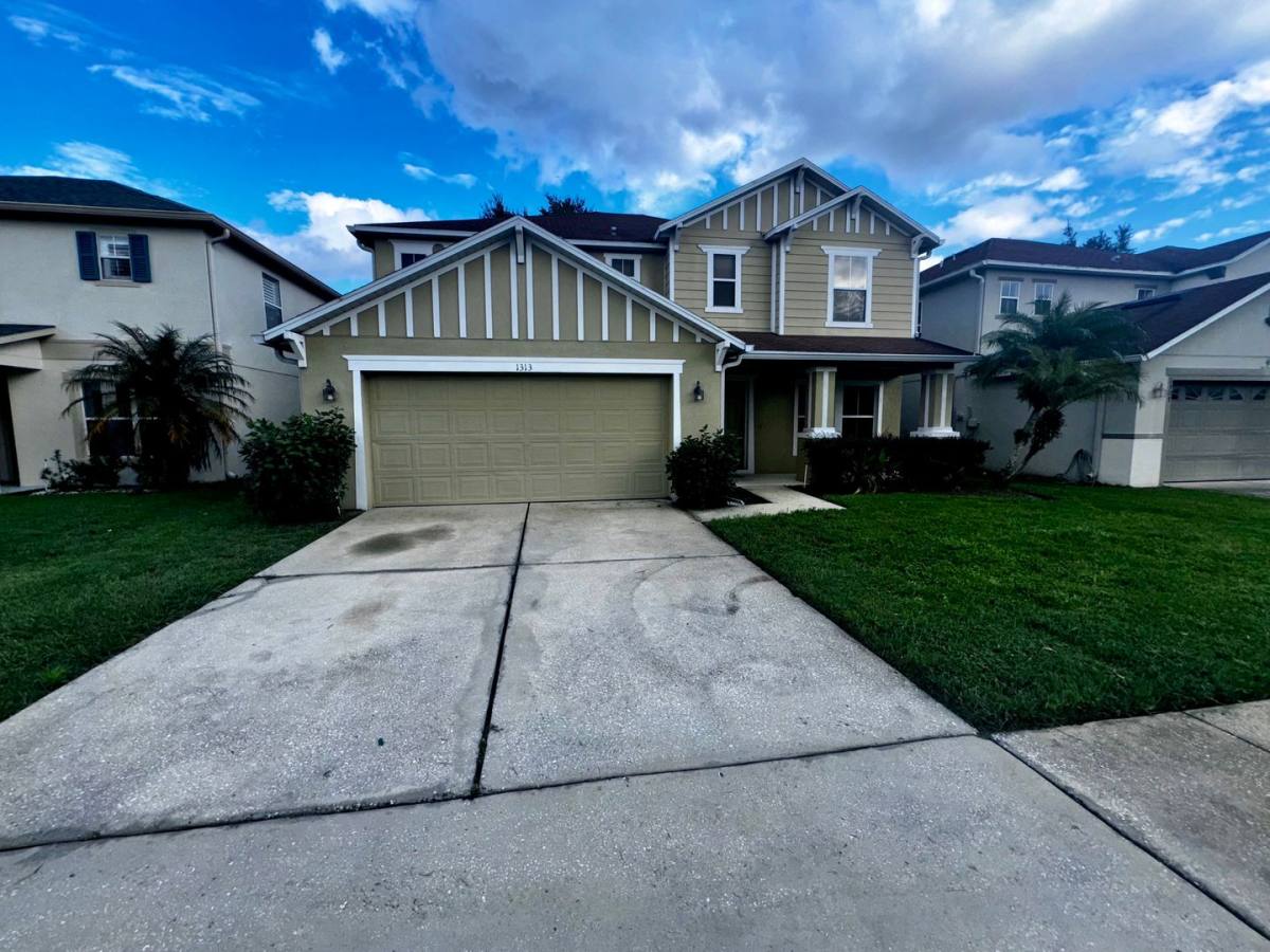 House for rent at 1313 Bella Coola Dr, Orlando, FL 32828