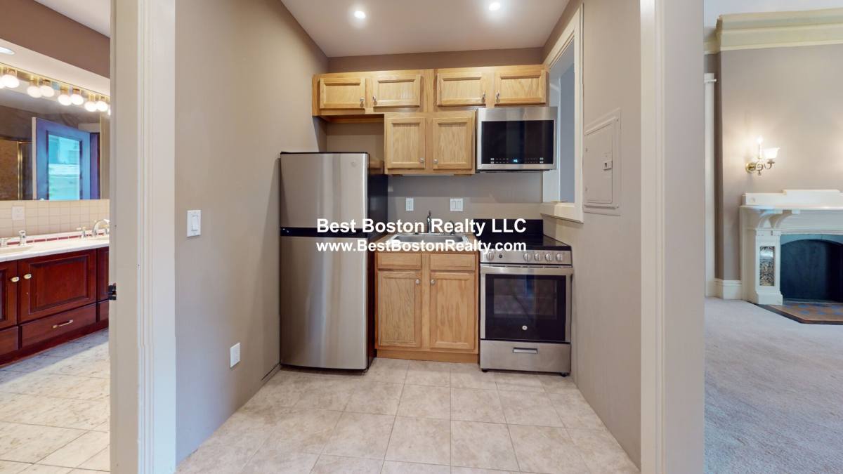 175 Summer St #5, Somerville, MA 02143