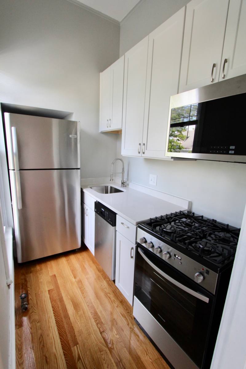 321 Union St #7, New Bedford, MA 02740