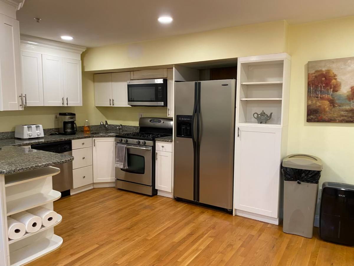 Apartment for rent at 74 Georgia St #2, Dorchester, MA 02121