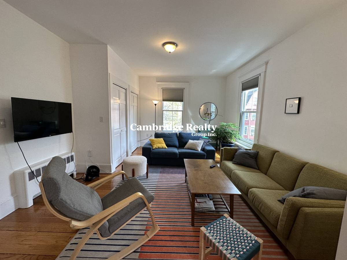 Apartment for rent at 21 Irving St #2, Cambridge, MA 02138