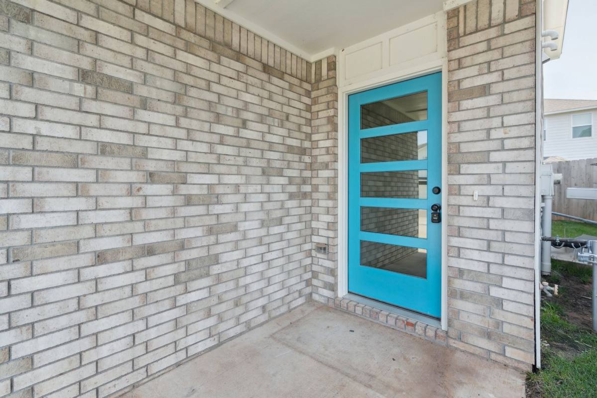 Townhouse for rent at 8916 NW 109th Lane, Oklahoma City, OK 73162