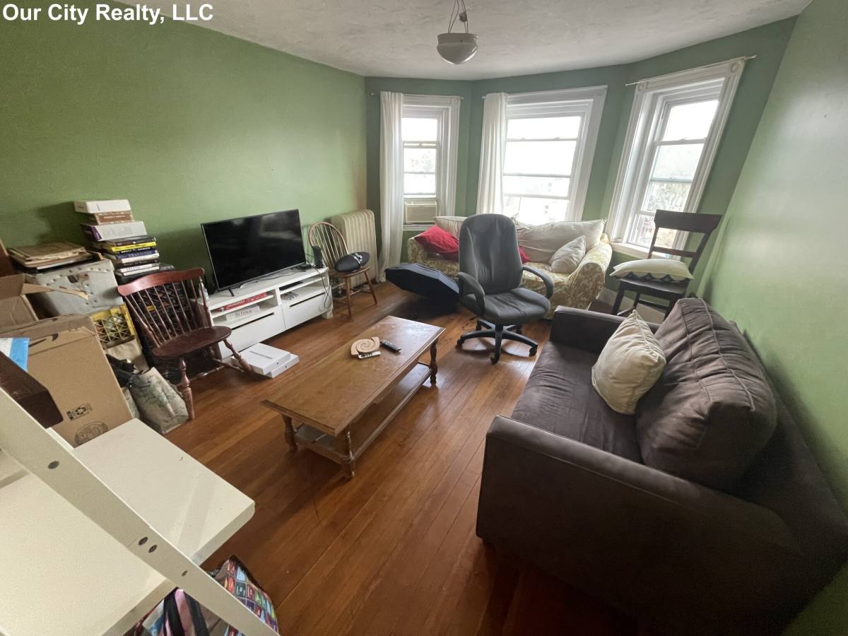 Apartment for rent at 107 Norfolk St #8, Cambridge, MA 02139