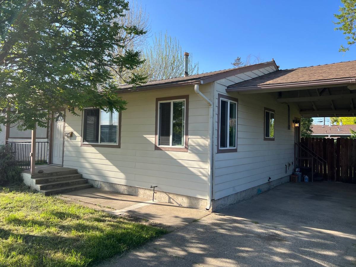 House for rent at 618 James St, West Sacramento, CA 95605