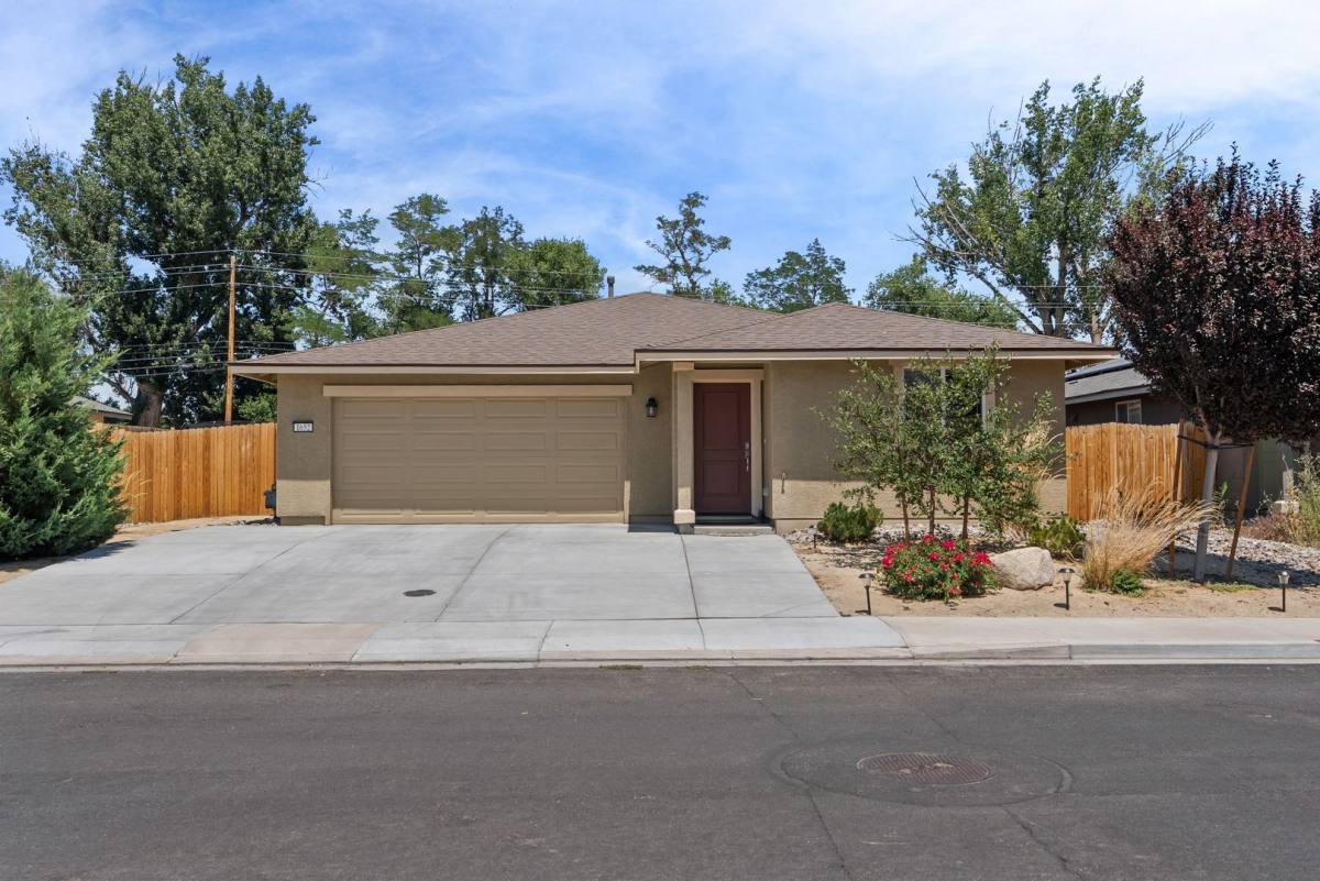 House for rent at 1652 Summerwind Dr, Fernley, NV 89408