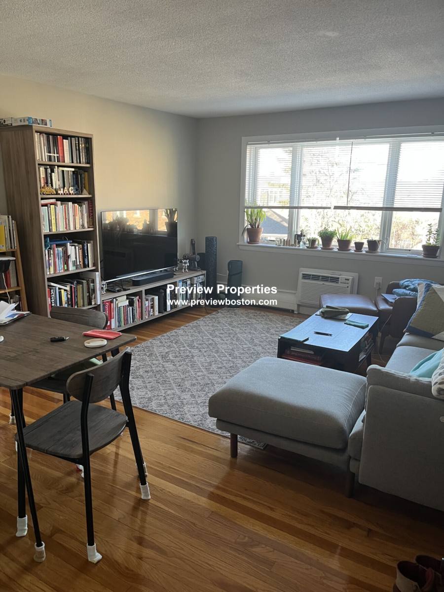Apartment for rent at 50 Evergreen St, Roslindale, MA 02131