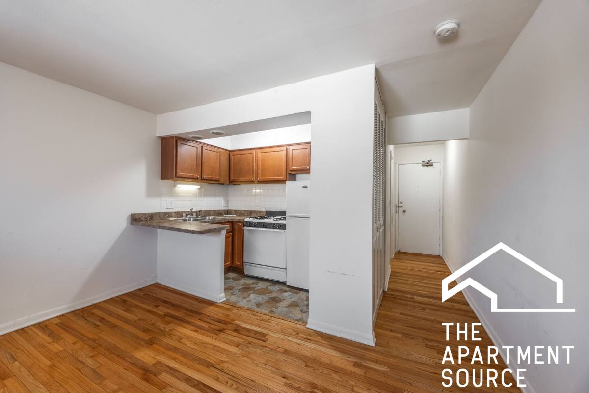 Apartment for rent at 540 W Roscoe St #487, Chicago, IL 60657