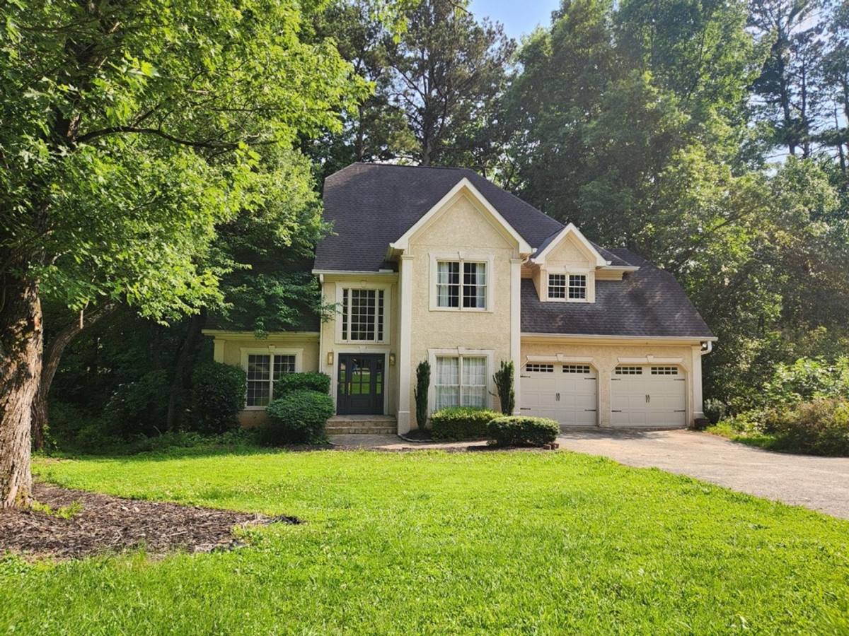 House for rent at 2077 Wilshire Dr, Marietta, GA 30064