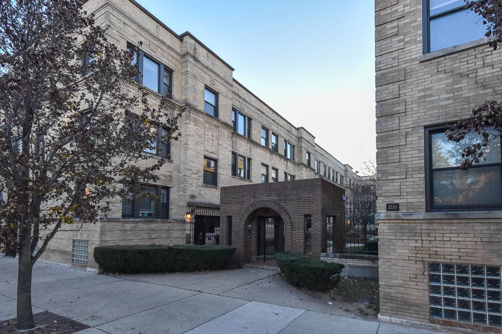 Apartment for rent at 3524 Broadway #WA9, Chicago, IL 60657