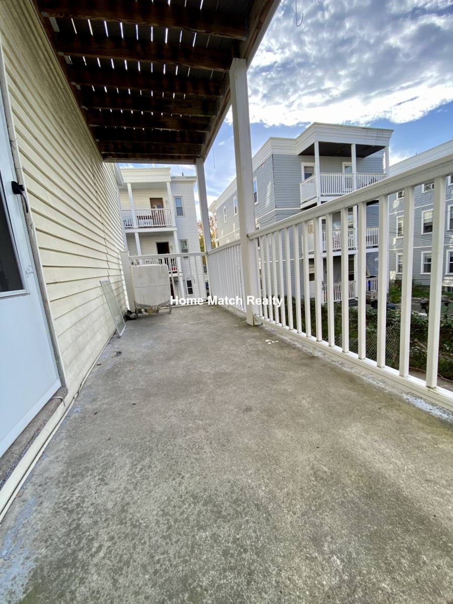 Apartment for rent at 14 Belknap St #1, Somerville, MA 02144