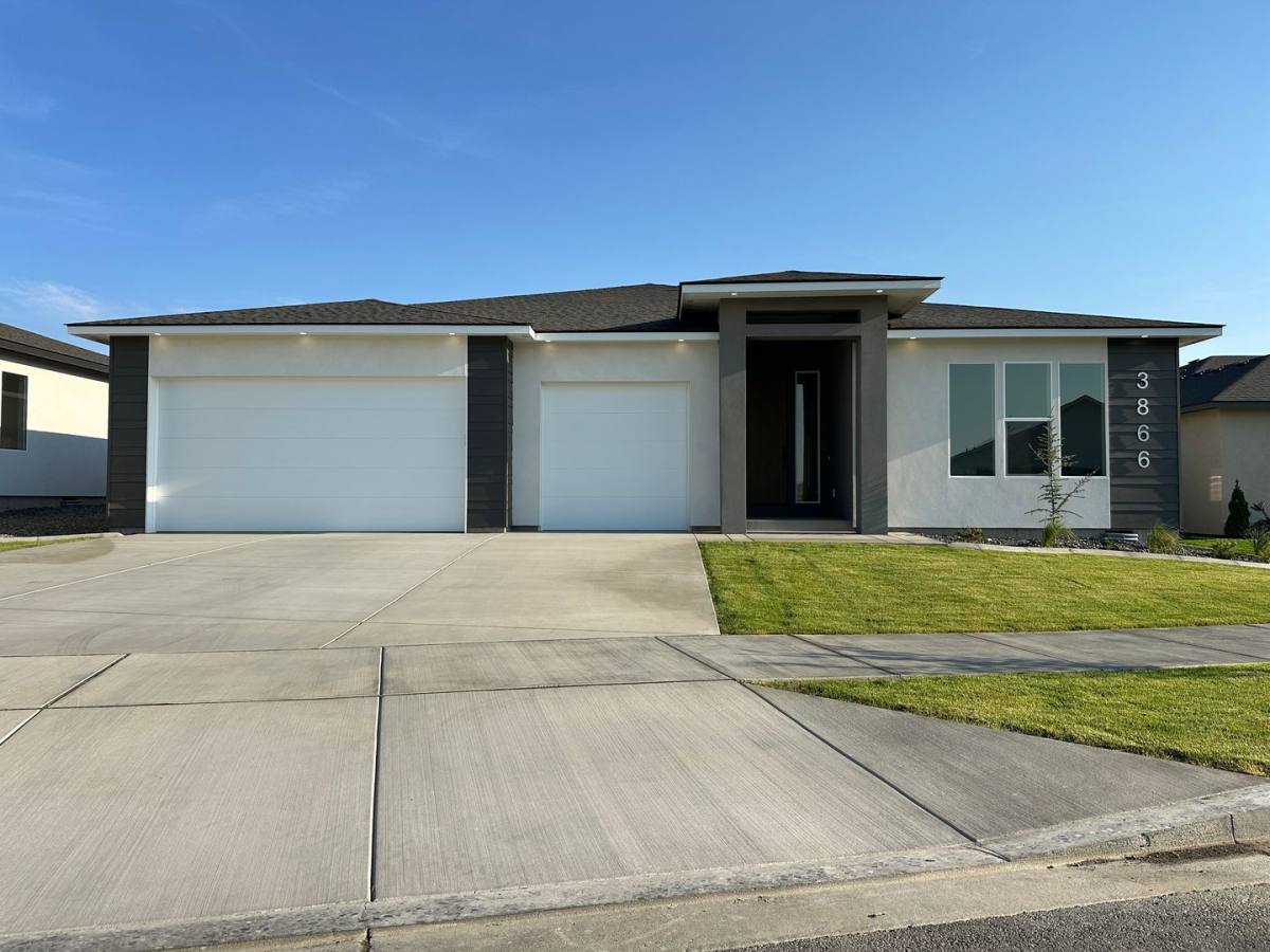 House for rent at 3866 Corvina St, Richland, WA 99352