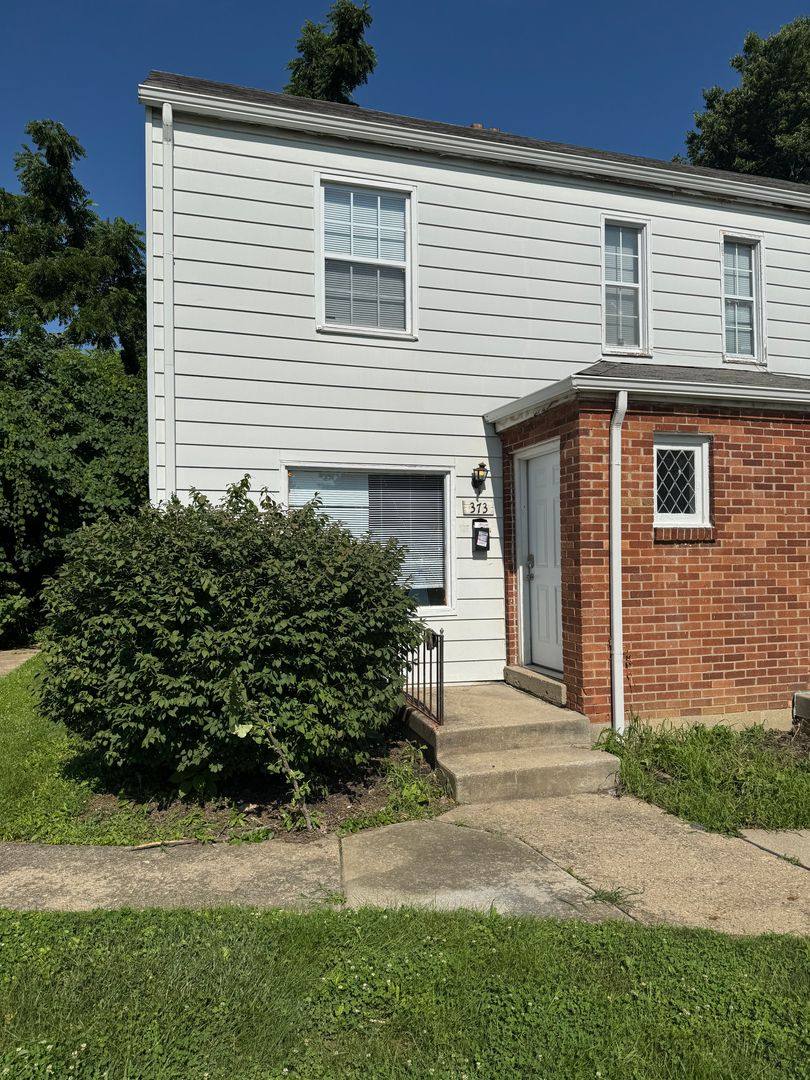 Apartment for rent at 373-375 N Roosevelt Ave, Columbus, OH 43209