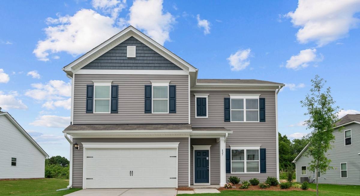 House for rent at 827 Biltmore Dr, Sanford, NC 27332
