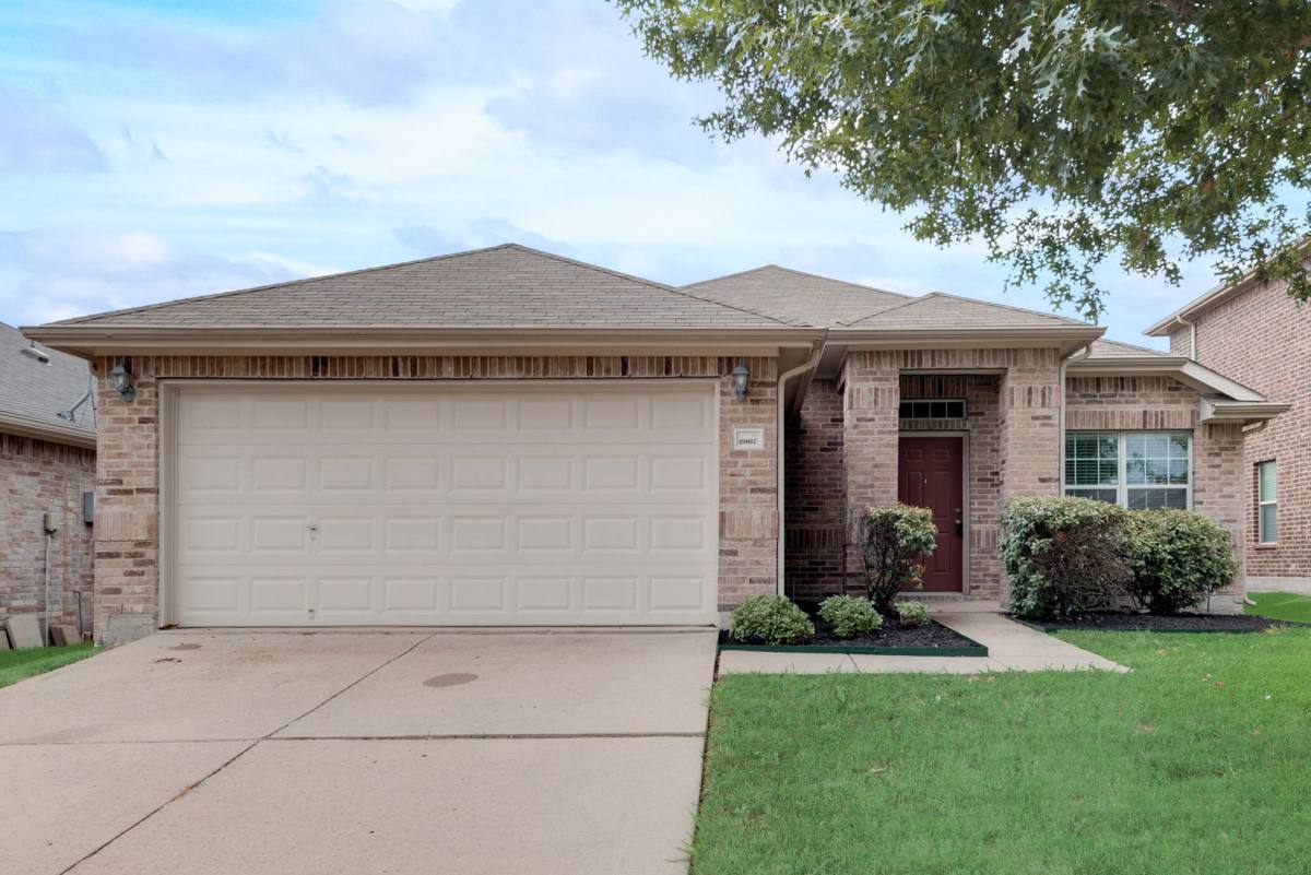 House for rent at 2007 Crosby Dr, Forney, TX 75126