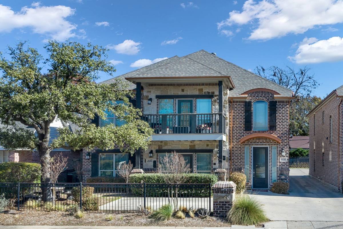 House for rent at 3120 Rogers Ave, Fort Worth, TX 76109
