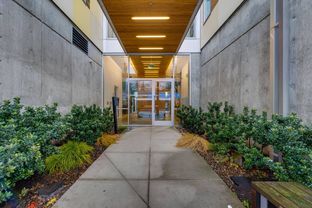 Condo for rent at 1455 N Killingsworth St #417, Portland, OR 97217