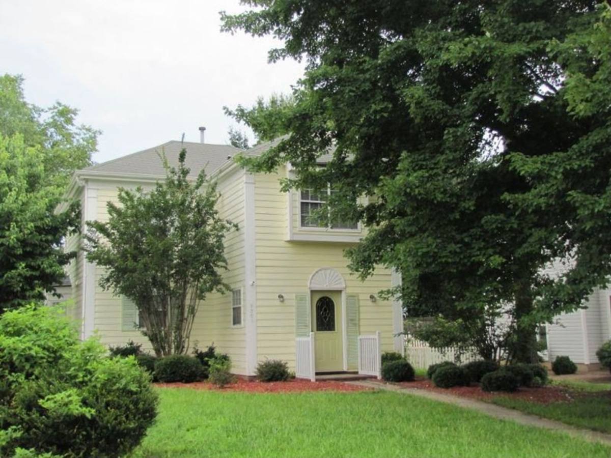 House for rent at 9301 Amy Dr, Charlotte, NC 28213