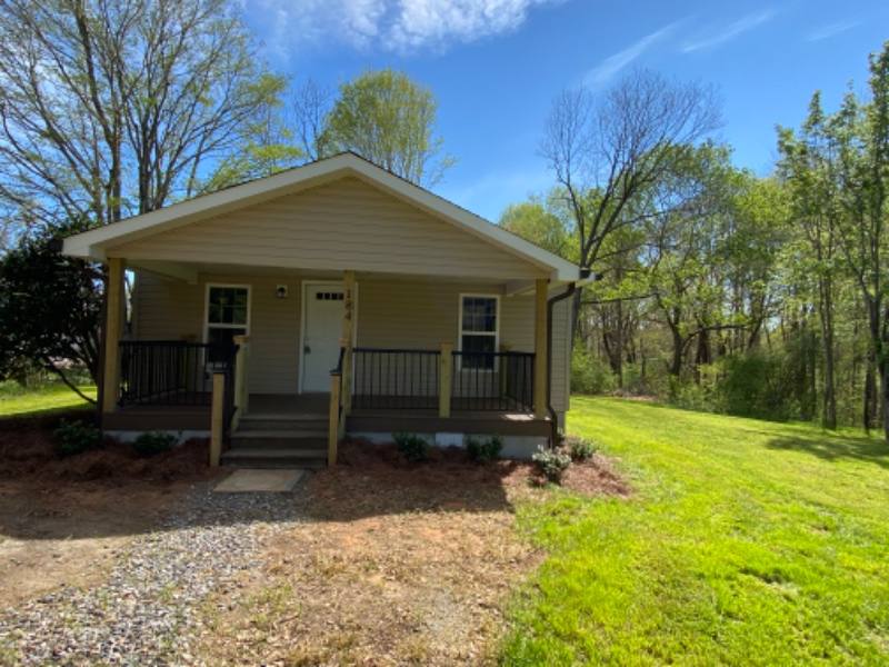 House for rent at 184 Hudspeth Rd, Statesville, NC 28677