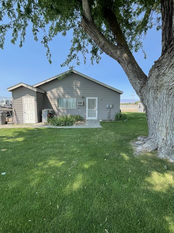 House for rent at 16189 Rd 2 NW, Quincy, WA 98848