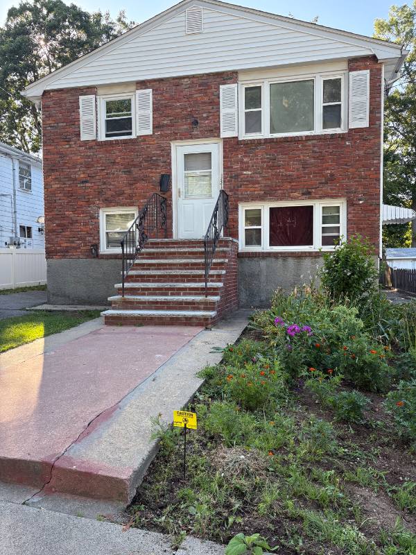 Apartment for rent at 131 Itasca St #2, Mattapan, MA 02126