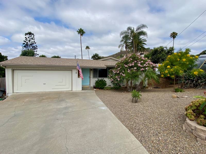 House for rent at 1519 Tibidabo Dr, Escondido, CA 92027