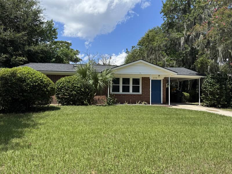 House for rent at 2118 Brentwood Dr, Savannah, GA 31404