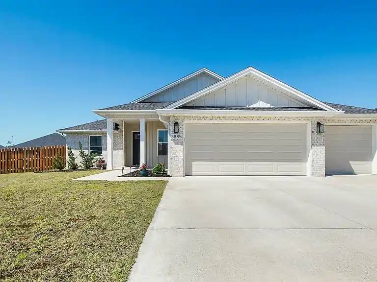 House for rent at 3885 Heartwood St, Panama City, FL 32404
