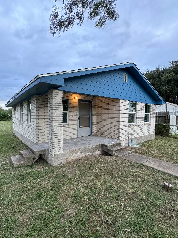 House for rent at 345 Mohawk St, Corpus Christi, TX 78405