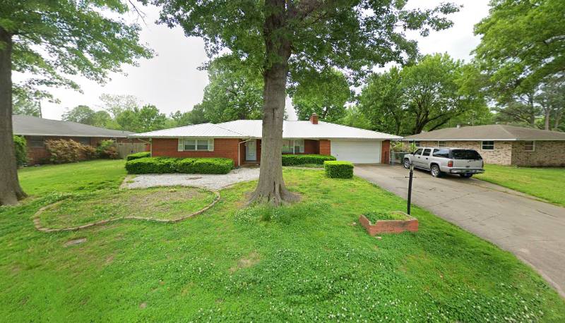 House for rent at 708 Henryetta St, Springdale, AR 72762