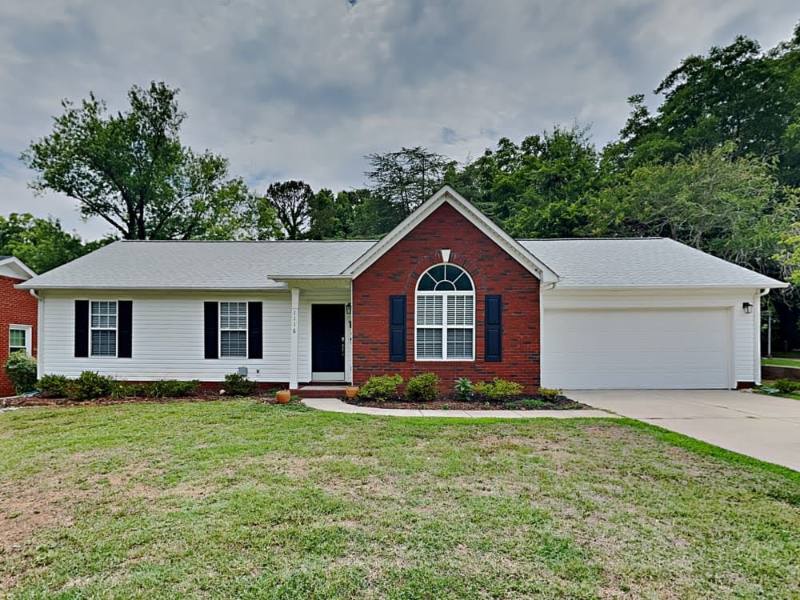 Townhouse for rent at 1117 Wilann Dr #5, Charlotte, NC 28215