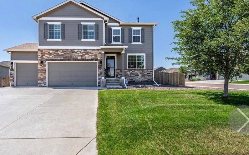House for rent at 823 Charlton Dr, Windsor, CO 80550
