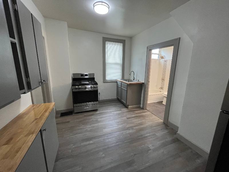 Apartment for rent at 1342 W 69th St #3, Cleveland, OH 44102
