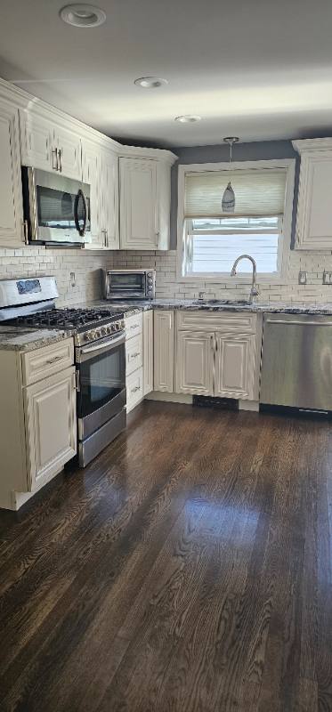 House for rent at 139 Saunders St, Medford, MA 02155