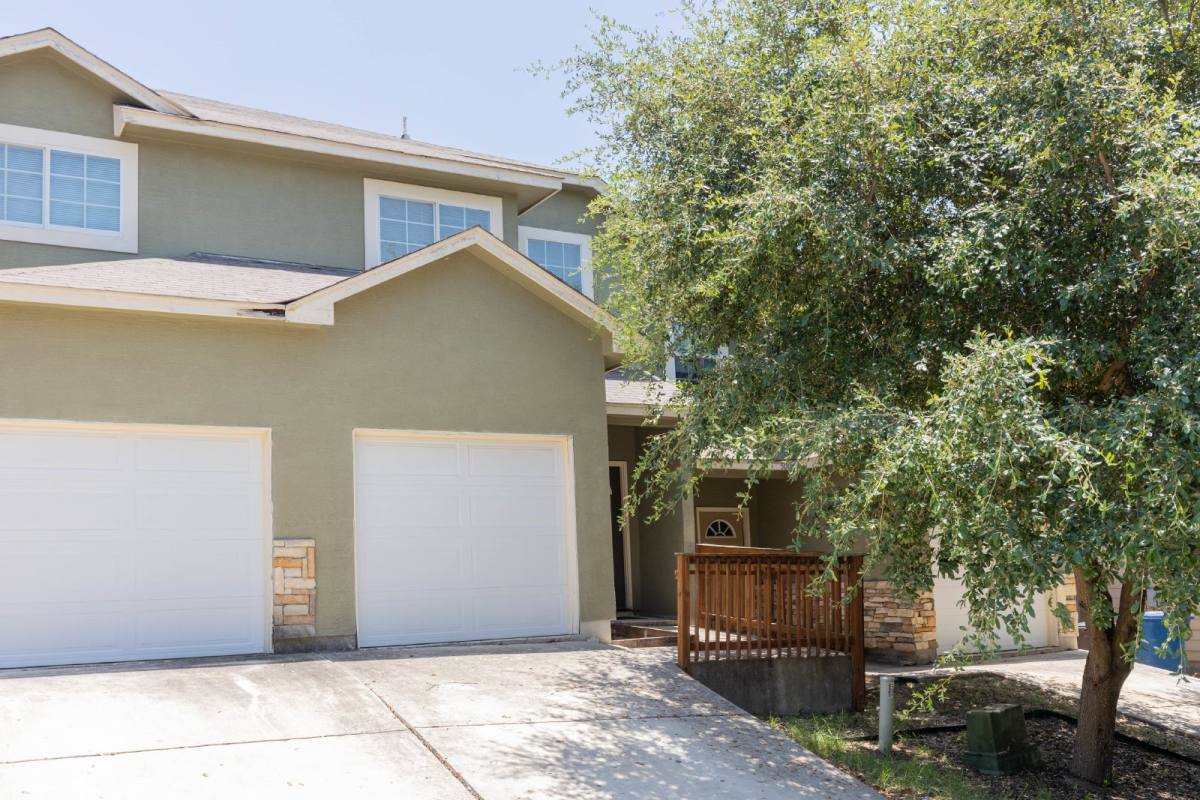 House for rent at 5010 Flipper Dr, San Antonio, TX 78238