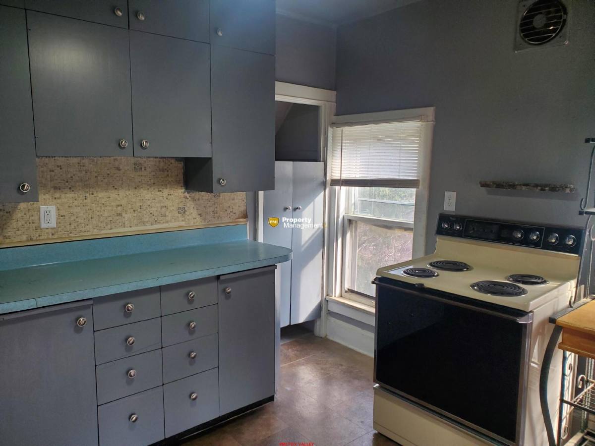 Apartment for rent at 224 N Lawe St #224-1 2UP, Appleton, WI 54911