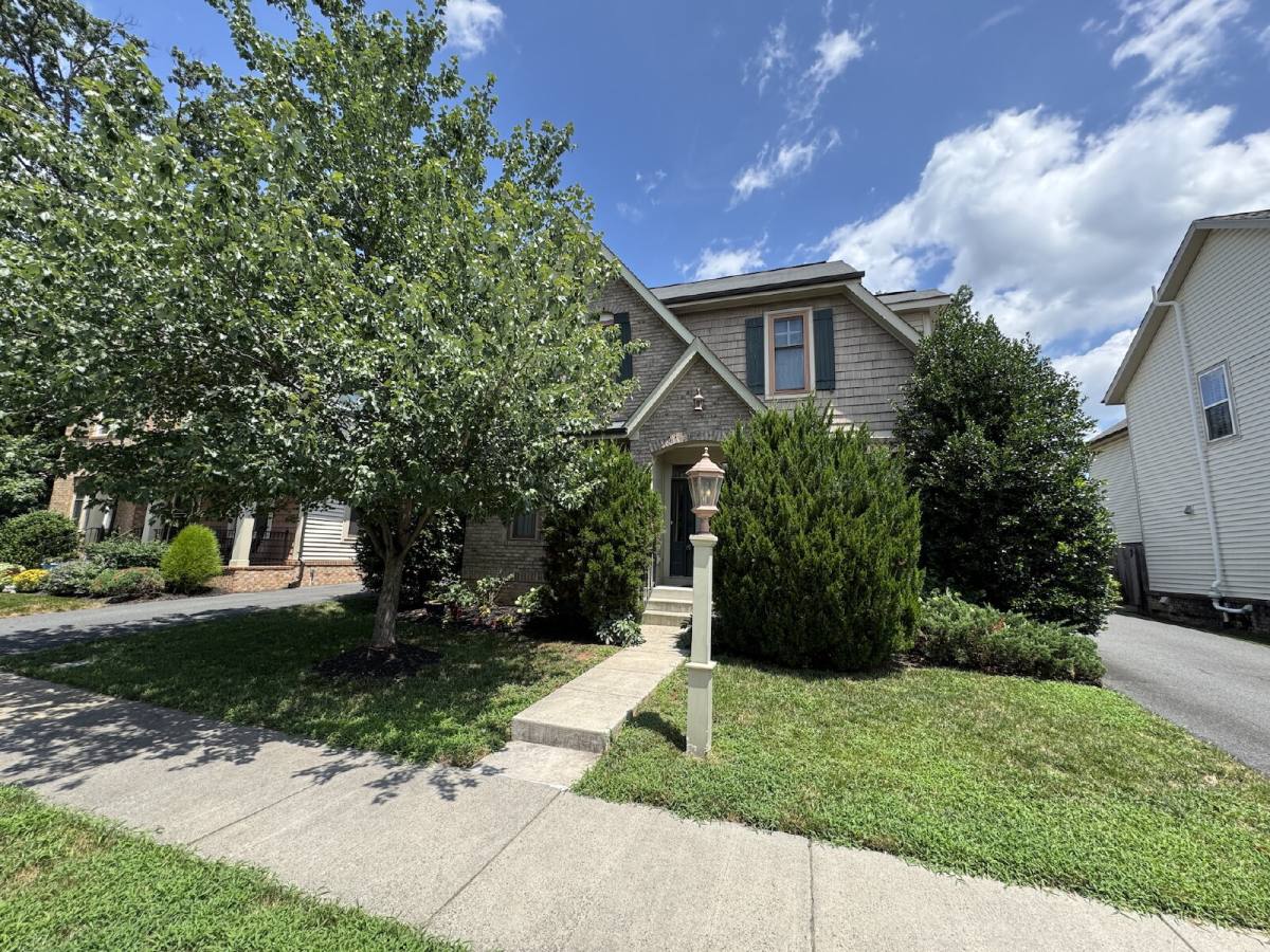 House for rent at 23318 April Mist Place, Ashburn, VA 20148