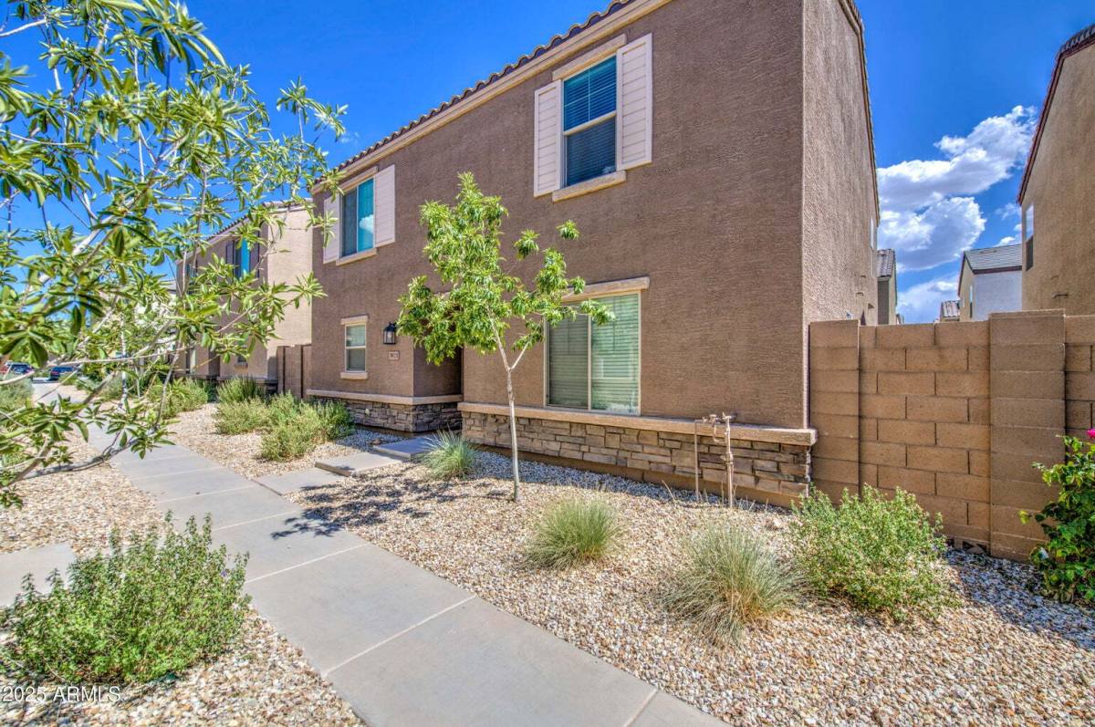 House for rent at 3923 S 79th Lane, Phoenix, AZ 85043