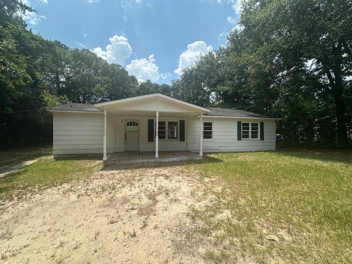 House for rent at 4947 York Place, Macon, GA 31204