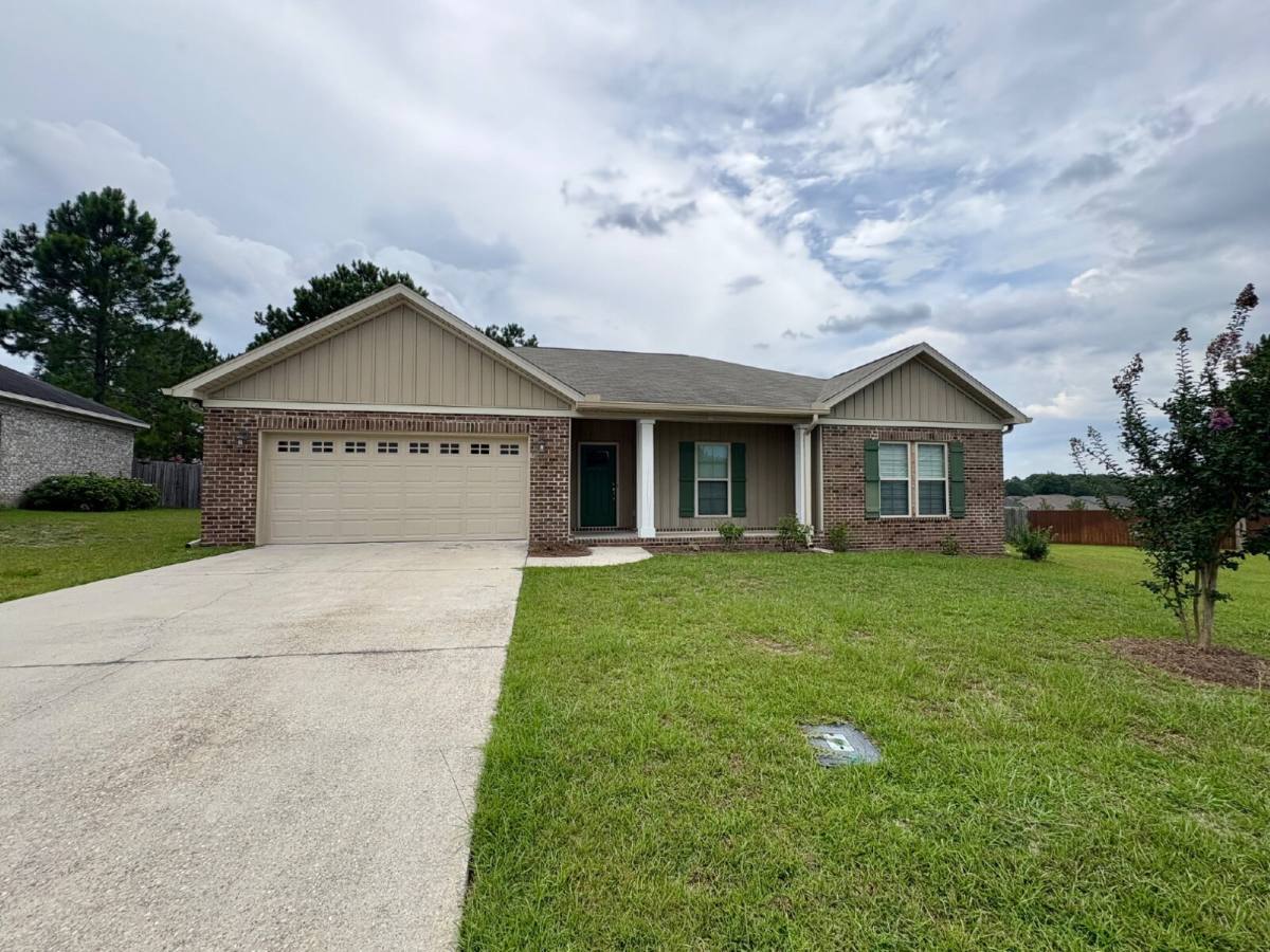 House for rent at 111 Yarmouth Court, Dothan, AL 36301