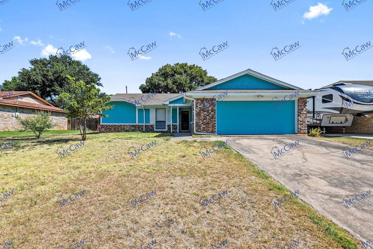 House for rent at 1333 Mercedes St, Fort Worth, TX 76126