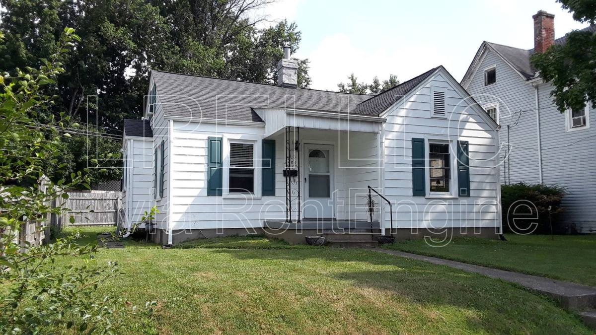 House for rent at 2404 Shelby St, New Albany, IN 47150