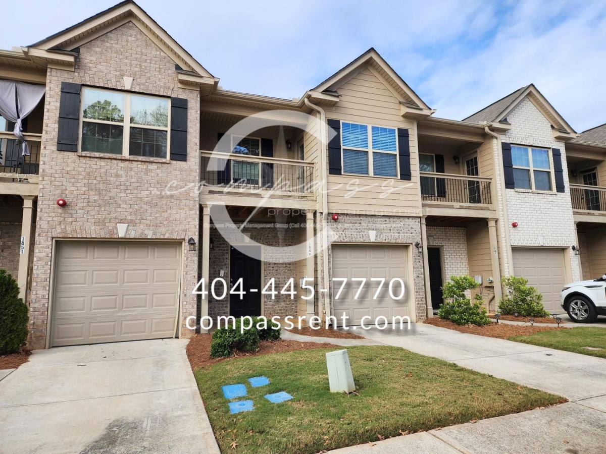 Townhouse for rent at 1843 Broad River Rd, Atlanta, GA 30349